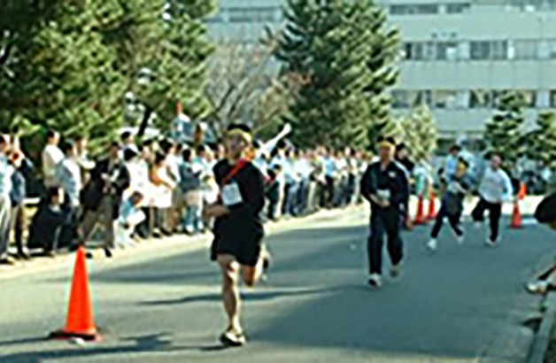 Long-distance relay race on campus