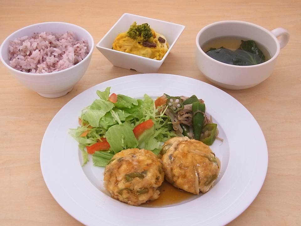 J_낱ԃj[Bւ2ނpӂĂĉh{oX_B