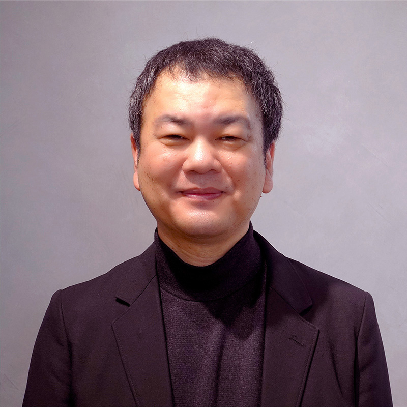 ���� �M��