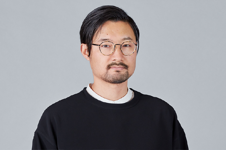 デザイナープロフィール画像：佐藤 知彦